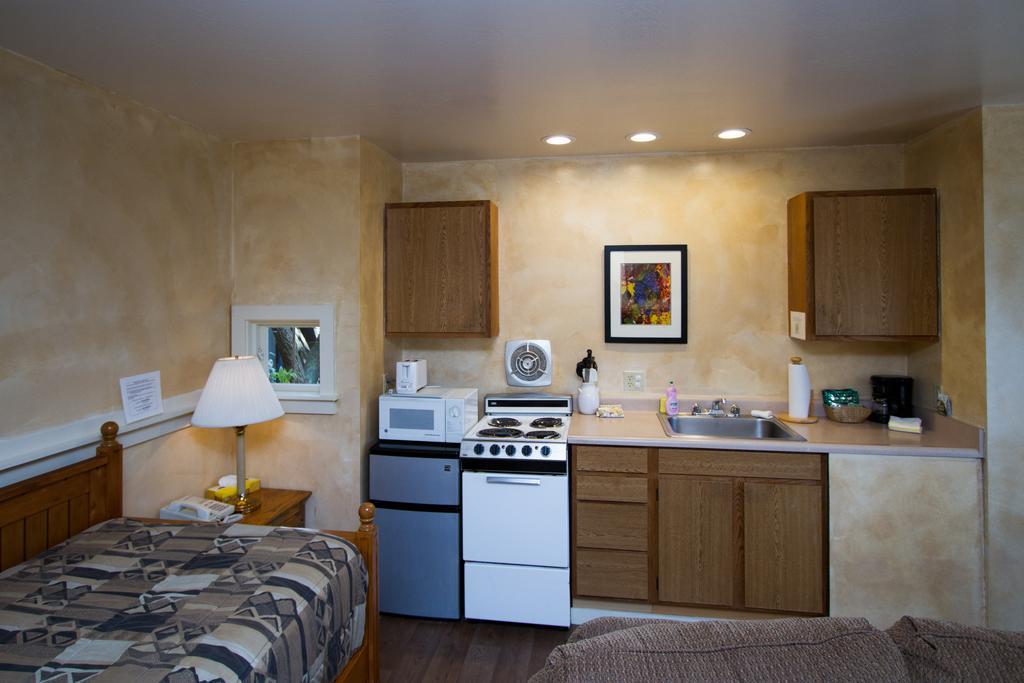 Sweetwater Inn And Spa メンドシーノ 部屋 写真